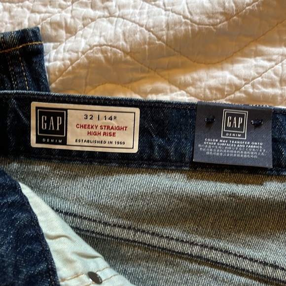 Gap Cheeky straight High Rise Jean - Picture 4 of 8